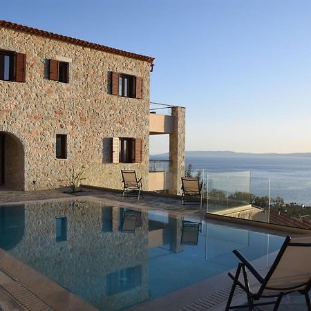 Villa Dafni - Infinite Sea Vistas With Private Pool Kalamata Exteriör bild