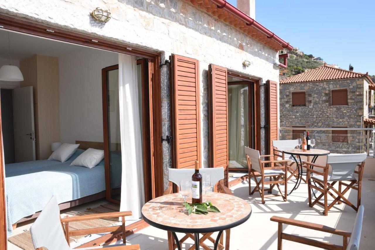 Villa Dafni - Infinite Sea Vistas With Private Pool Kalamata Exteriör bild