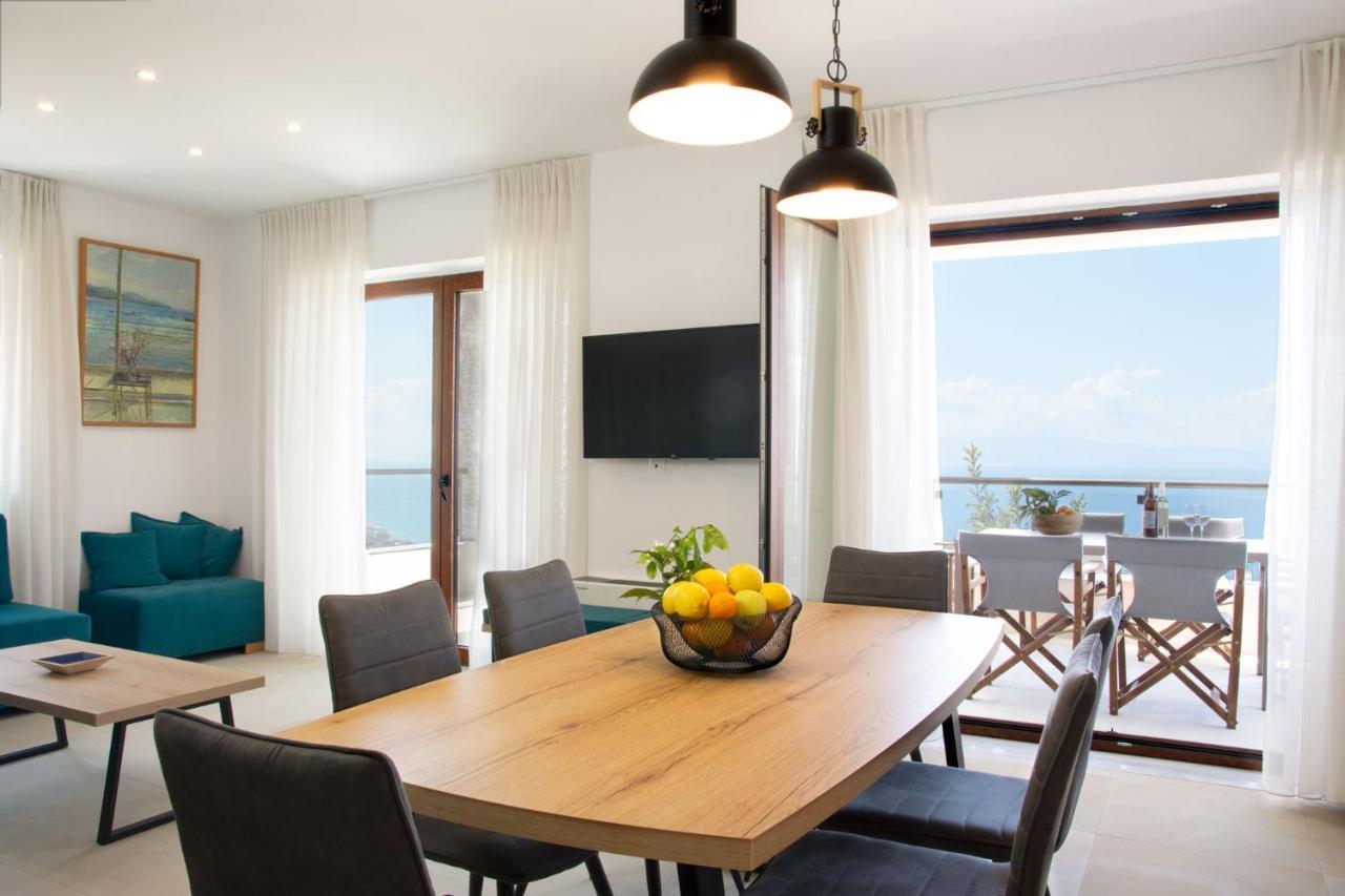 Villa Dafni - Infinite Sea Vistas With Private Pool Kalamata Exteriör bild