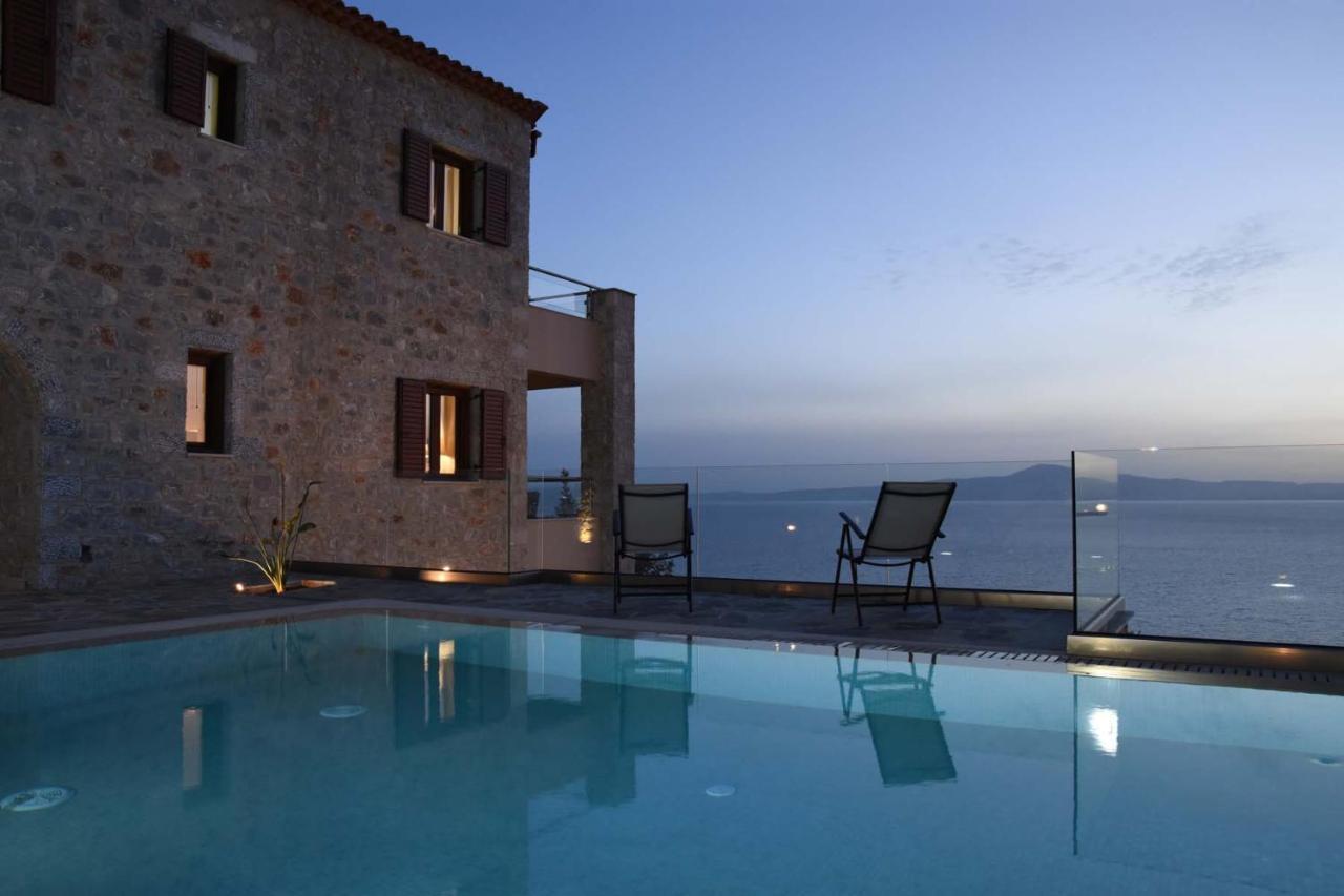 Villa Dafni - Infinite Sea Vistas With Private Pool Kalamata Exteriör bild