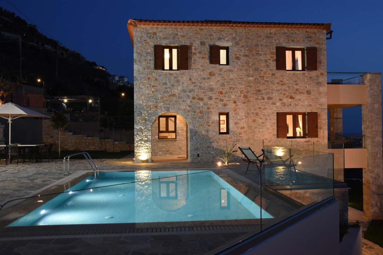 Villa Dafni - Infinite Sea Vistas With Private Pool Kalamata Exteriör bild