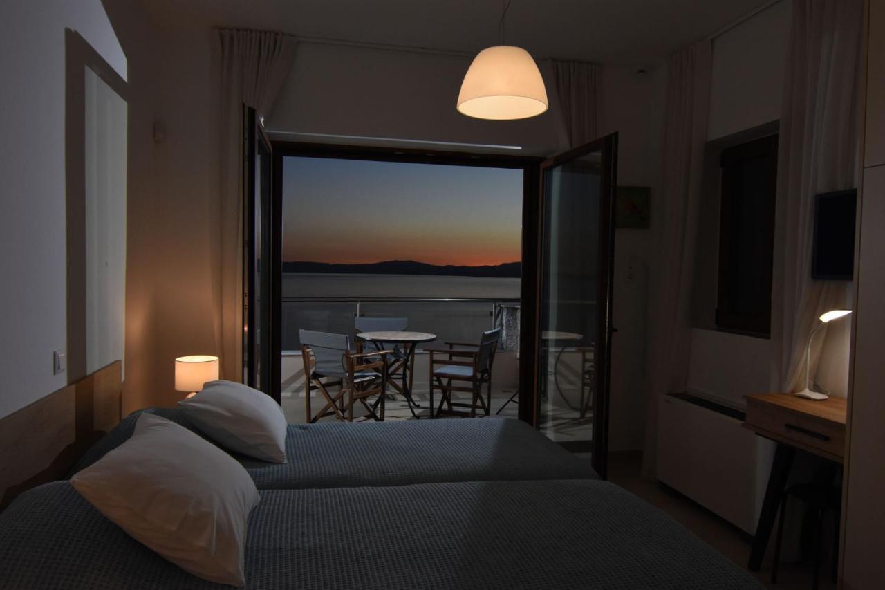 Villa Dafni - Infinite Sea Vistas With Private Pool Kalamata Exteriör bild