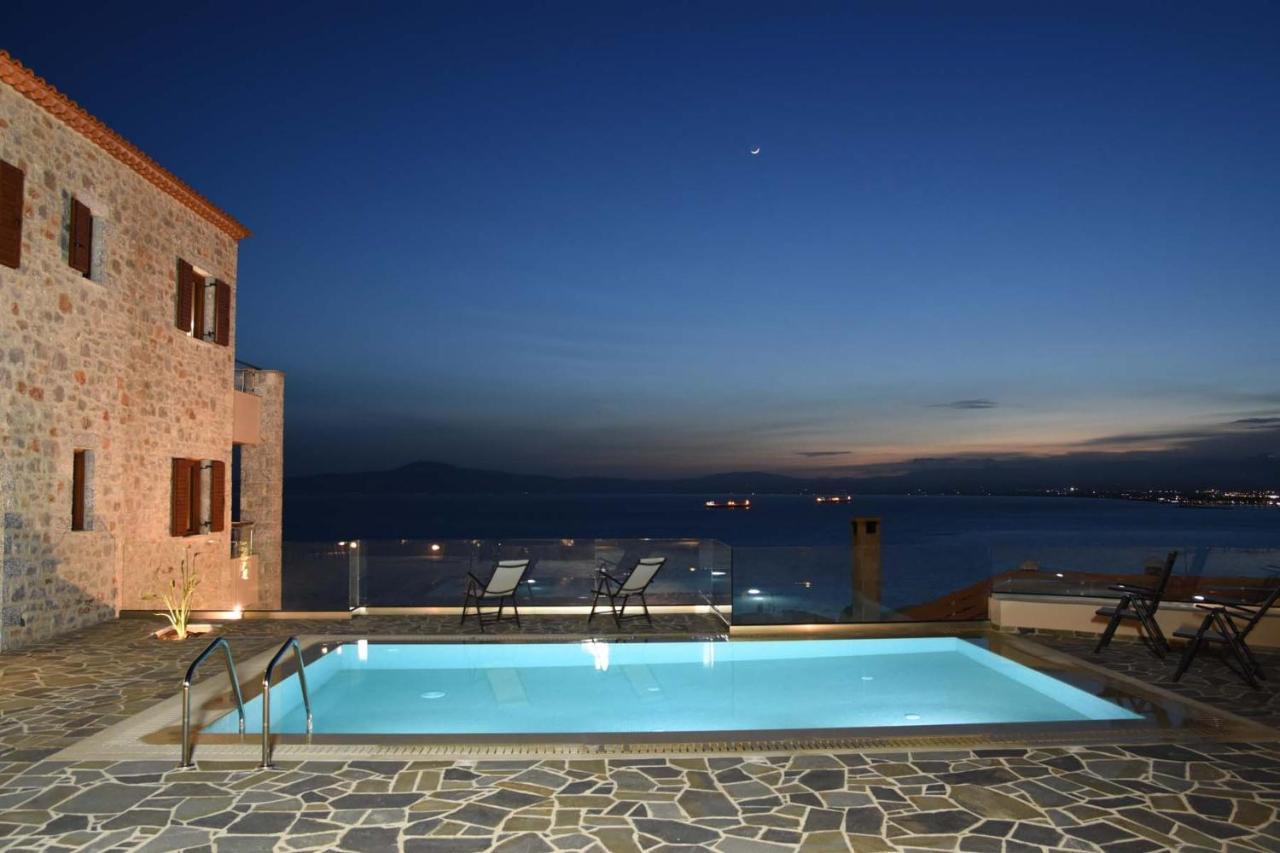 Villa Dafni - Infinite Sea Vistas With Private Pool Kalamata Exteriör bild