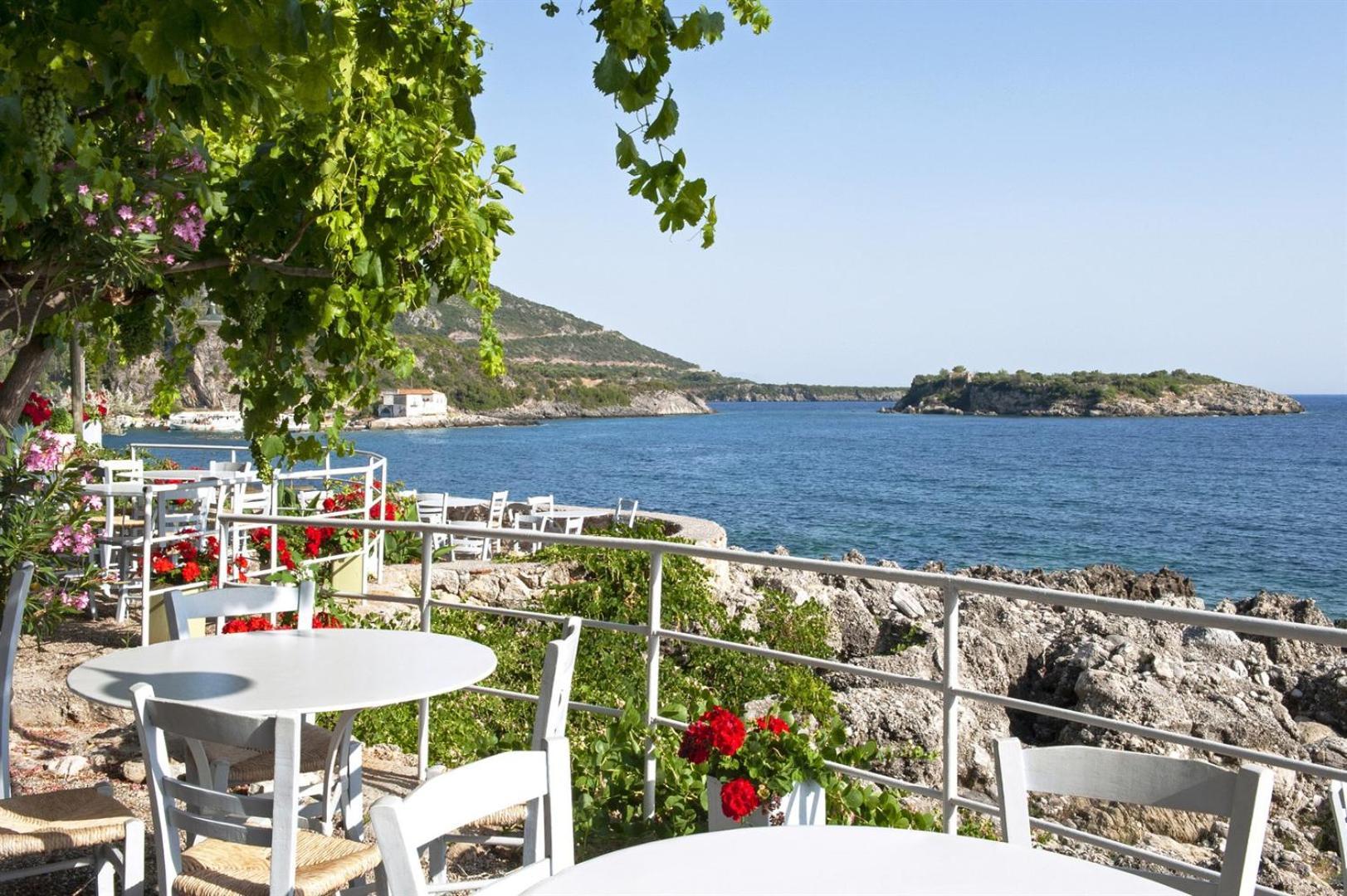 Villa Dafni - Infinite Sea Vistas With Private Pool Kalamata Exteriör bild